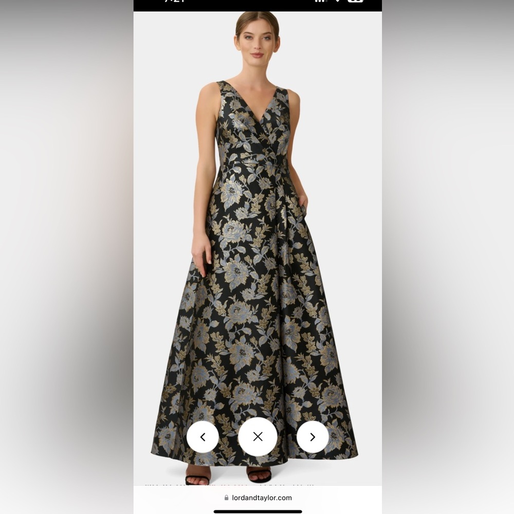 Adrianna Papell floral jacquard gown size 4